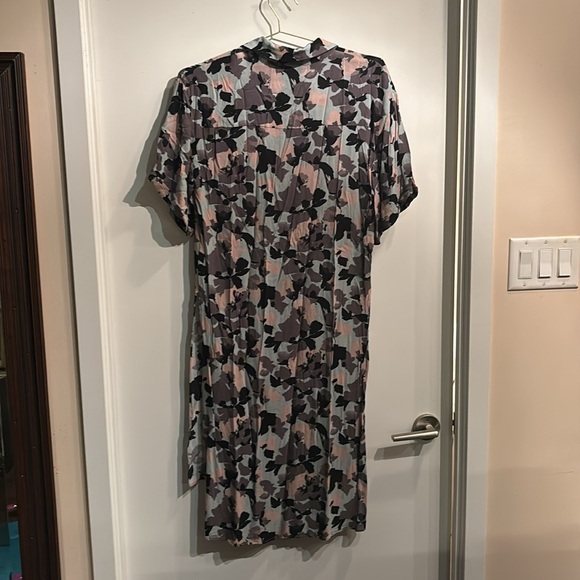 Maeve Button Down Blouse - Picture 7 of 7